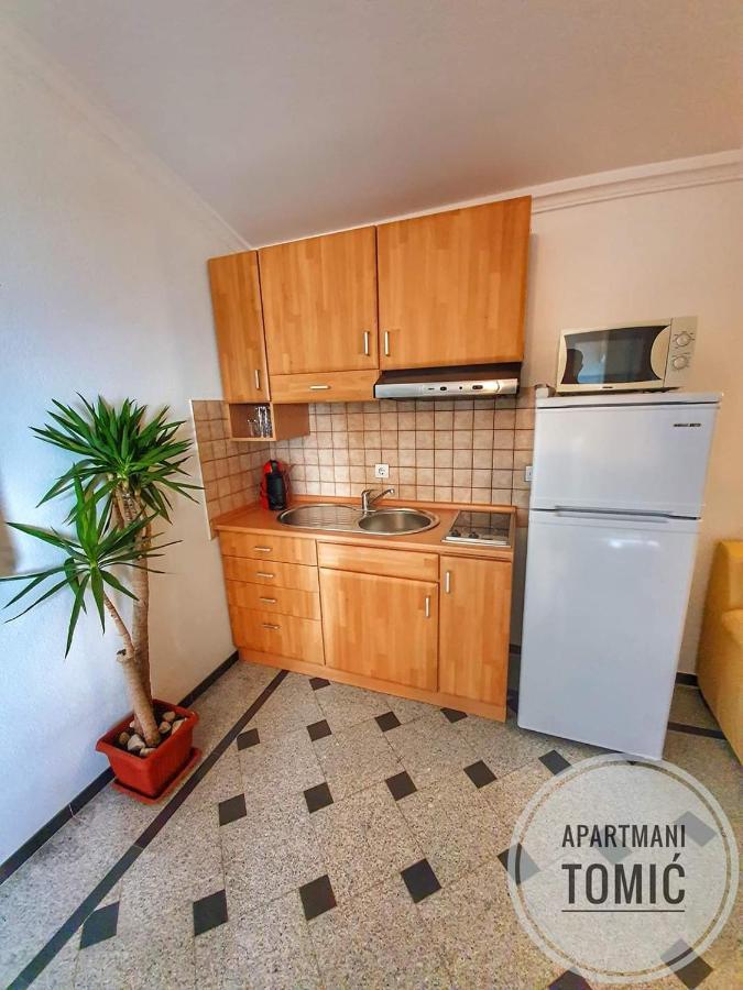 Apartment Tomic 2 Макарська Екстер'єр фото