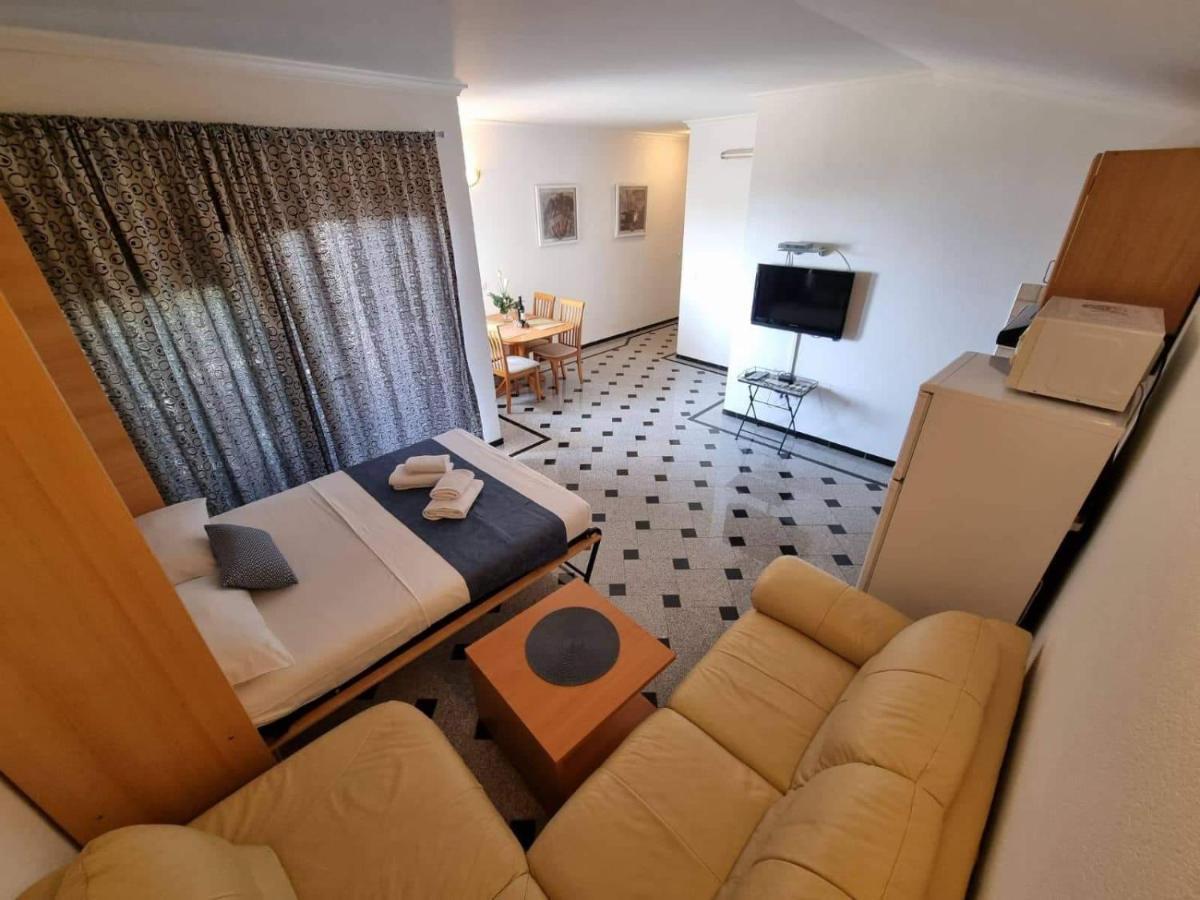 Apartment Tomic 2 Макарська Екстер'єр фото