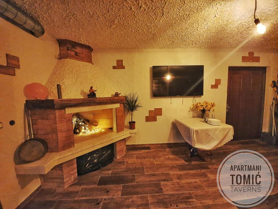 Apartment Tomic 2 Макарська Екстер'єр фото